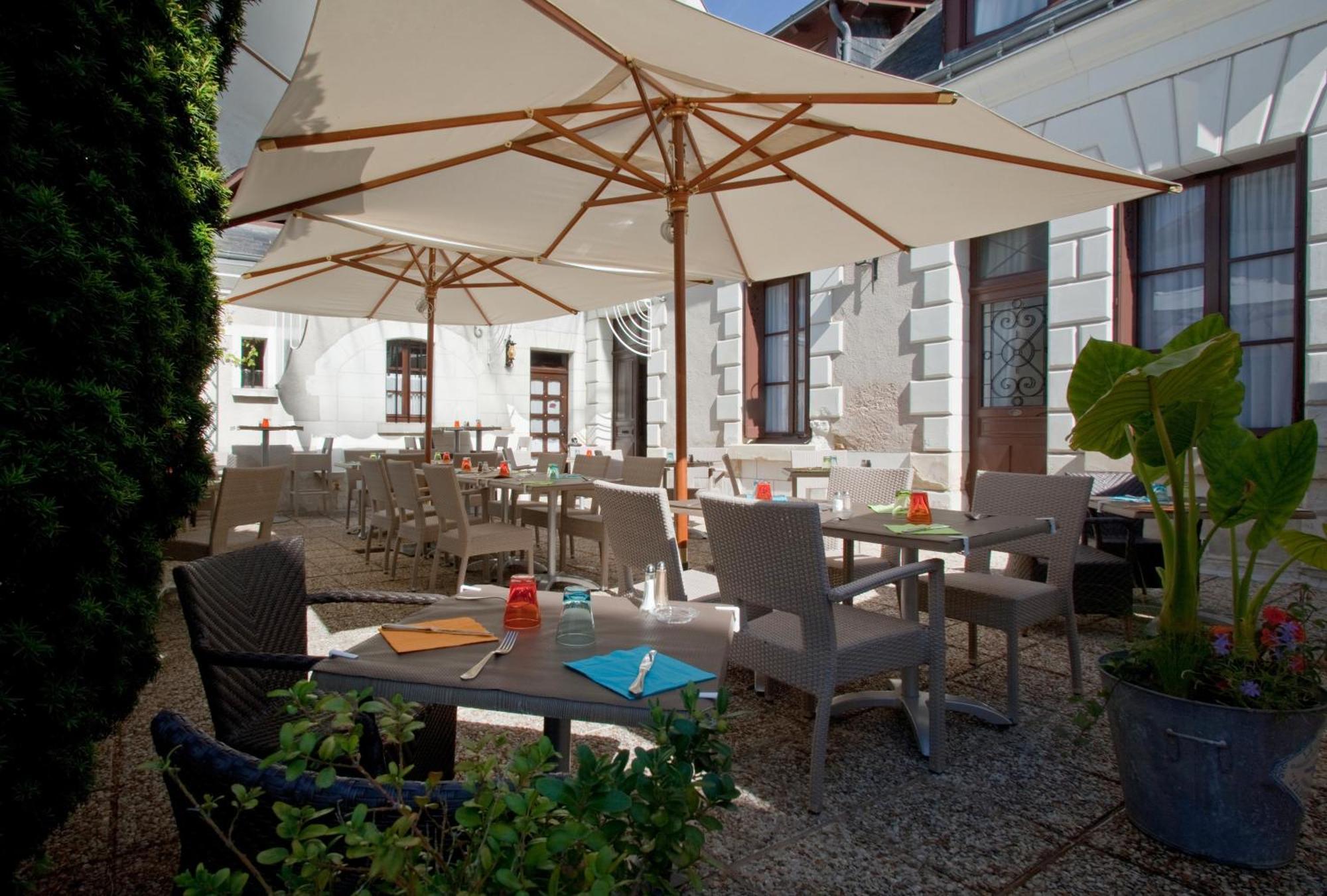 Logis Hotels Restaurant Le Relais Chenonceaux Bagian luar foto