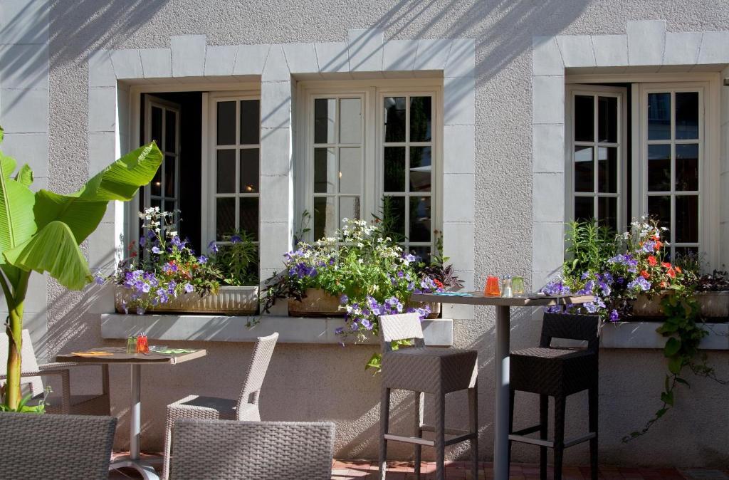 Logis Hotels Restaurant Le Relais Chenonceaux Bagian luar foto